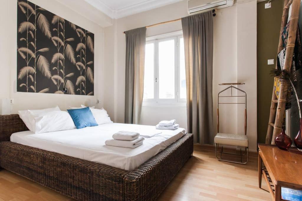 Mid Century 3 Bdr City Centre Townhouse Афины Экстерьер фото